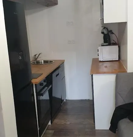 Apartment Petit Proche Depart Gr20 *