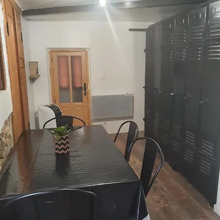 Apartment Petit Proche Depart Gr20 *